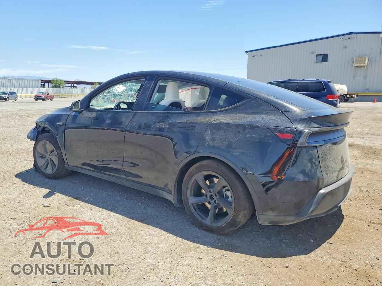TESLA MODEL Y 2026 - 7SAYGDED0TF540281