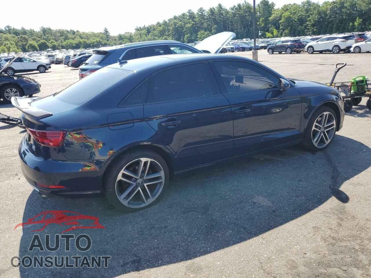 AUDI A3 2017 - WAUB8GFF3H1071637