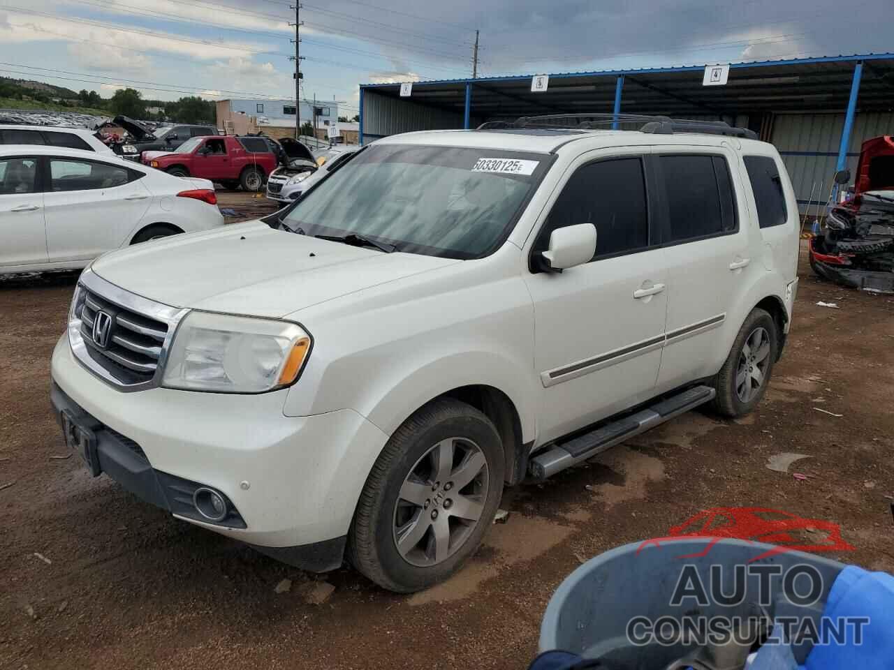 HONDA PILOT 2015 - 5FNYF4H96FB023224