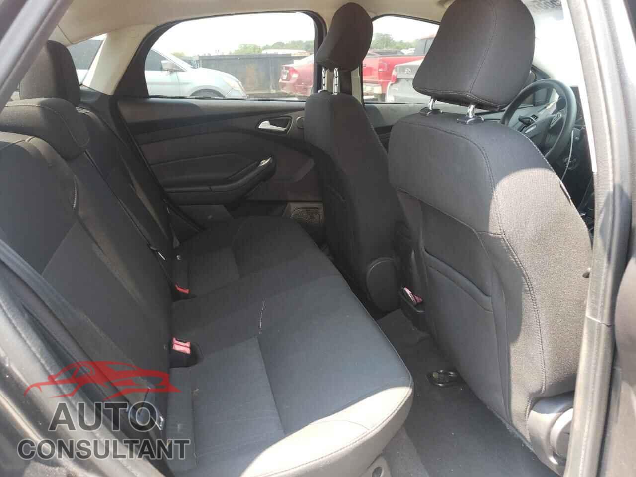 FORD FOCUS 2017 - 1FADP3H24HL269140