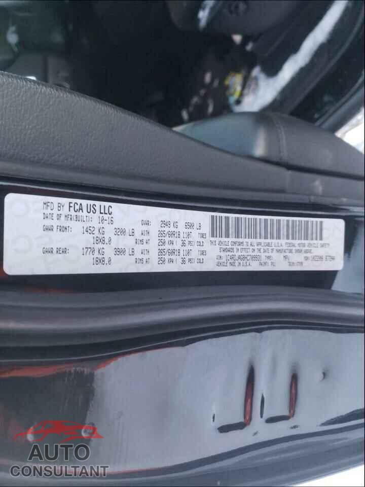 DODGE DURANGO 2017 - 1C4RDJAG8HC709931