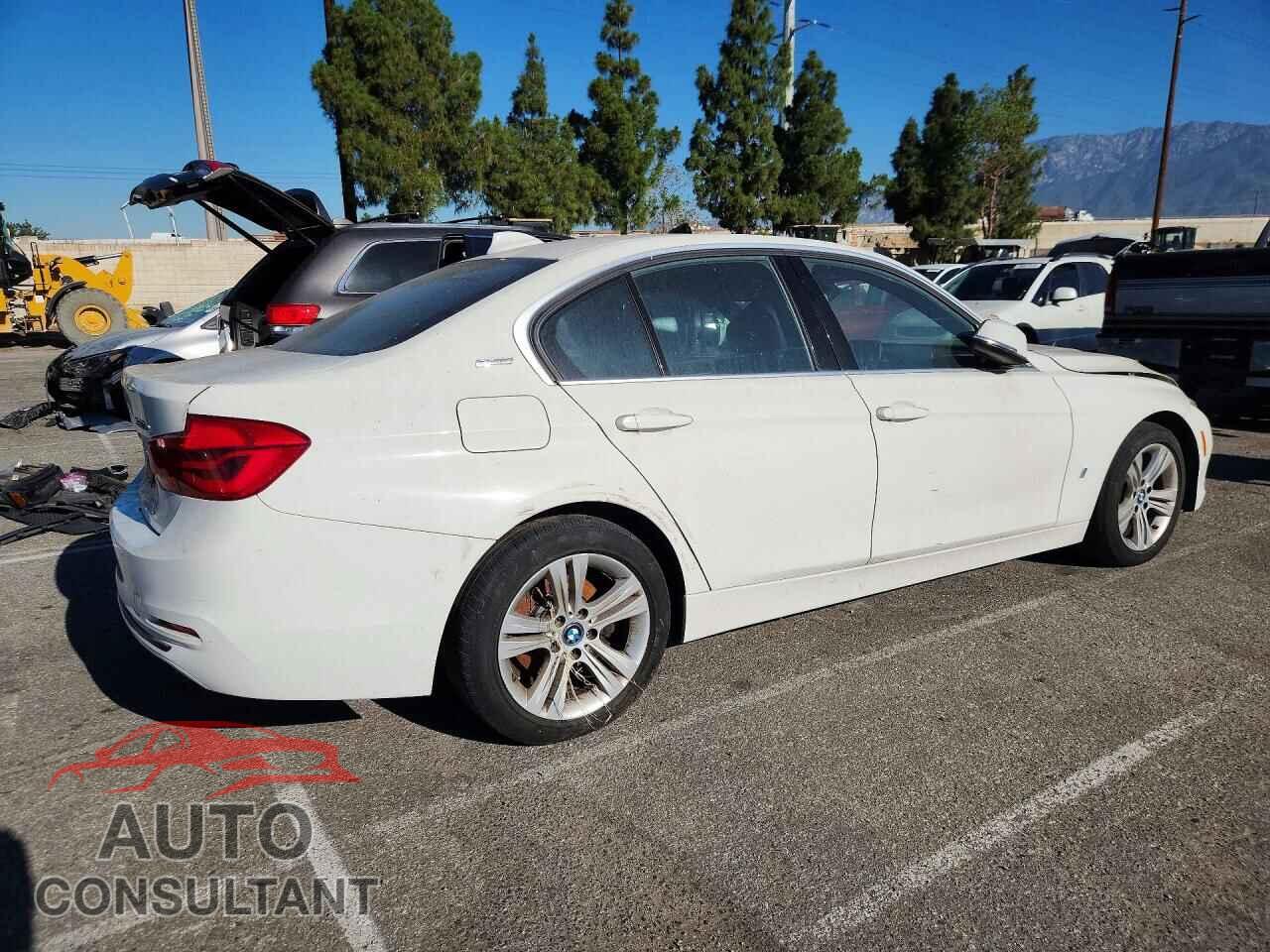BMW 3 SERIES 2018 - WBA8E1C54JA178276