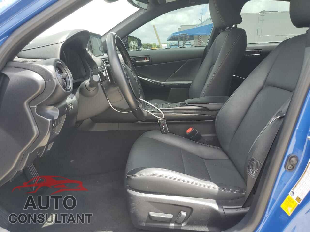 LEXUS IS 2024 - JTHCA1D25R5129474