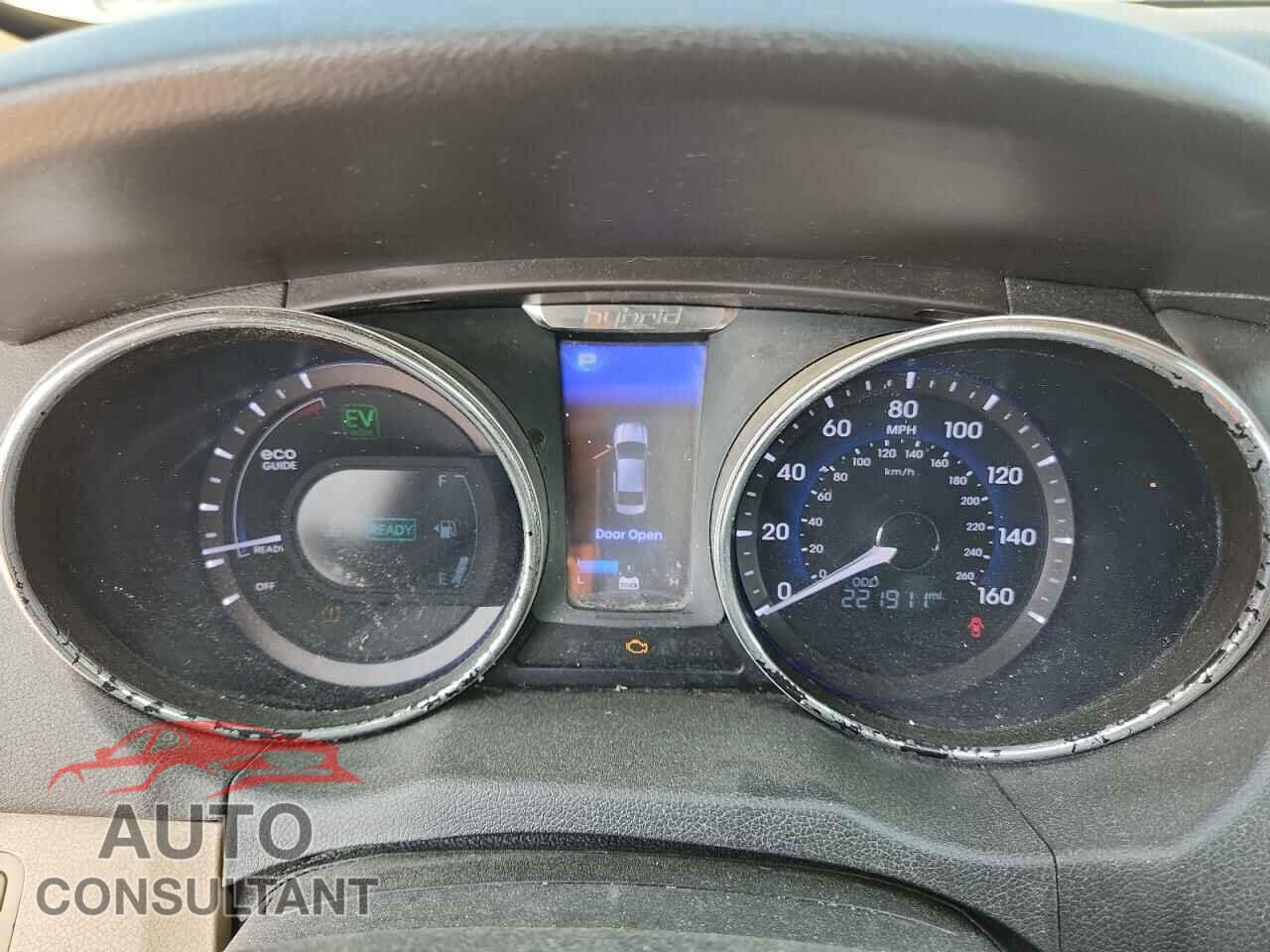 HYUNDAI SONATA 2012 - KMHEC4A47CA055139