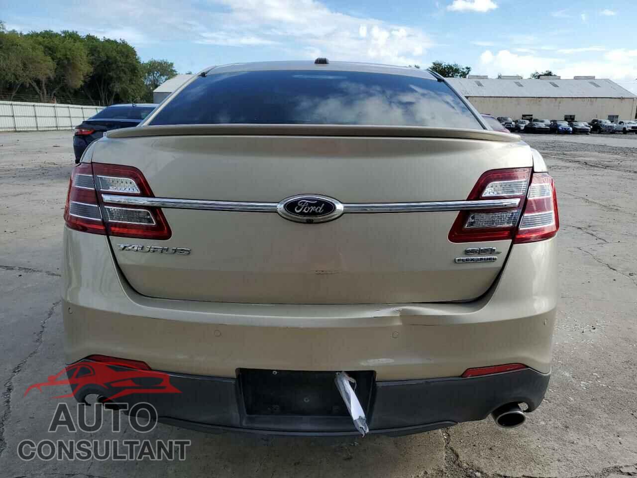FORD TAURUS 2017 - 1FAHP2E85HG133273