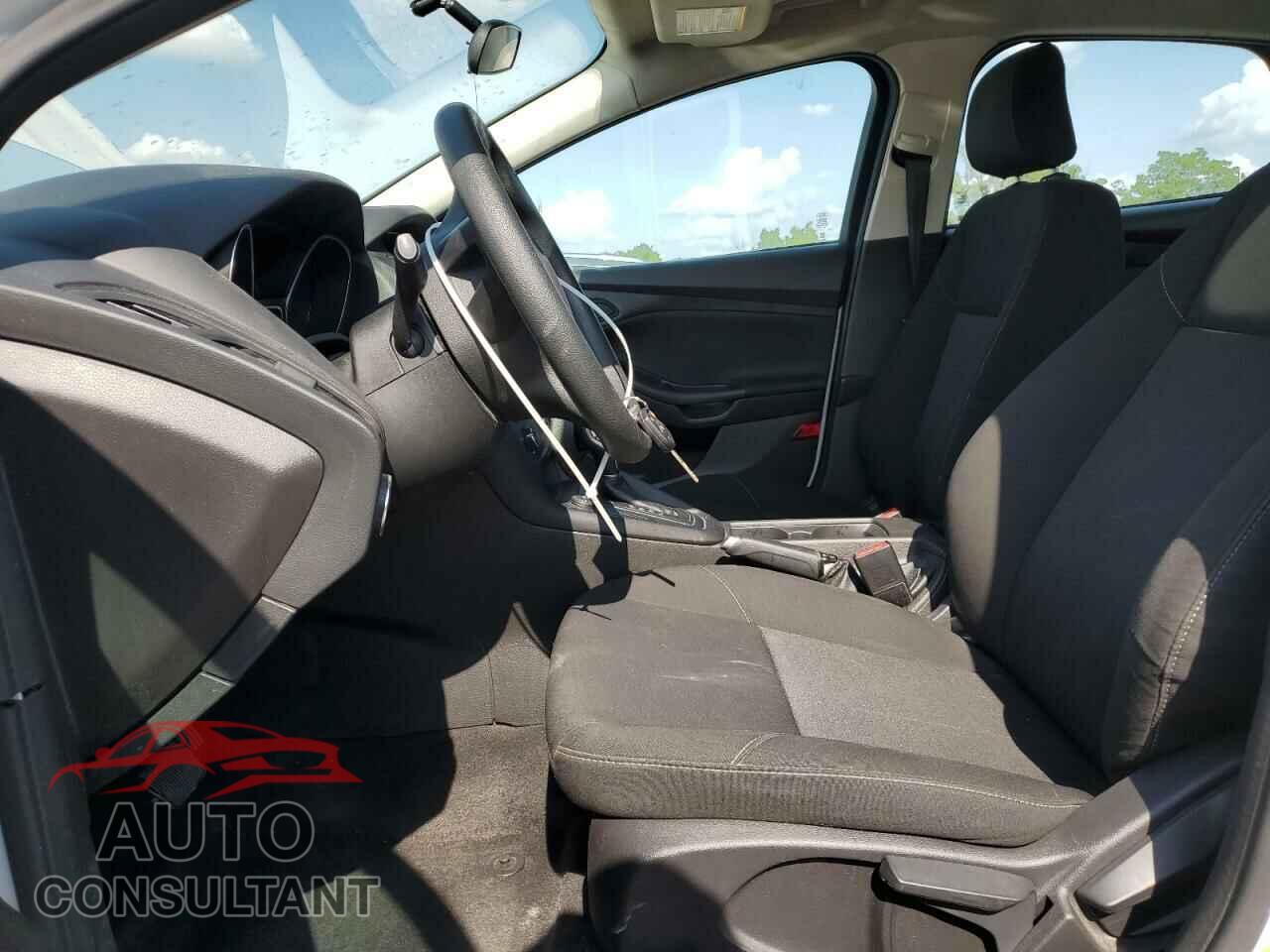 FORD FOCUS 2016 - 1FADP3E27GL261858