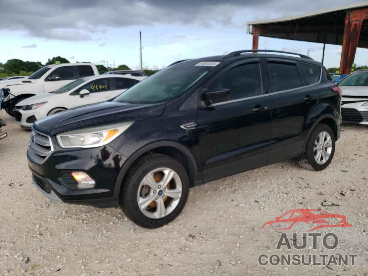 FORD ESCAPE 2018 - 1FMCU0GD2JUC36844
