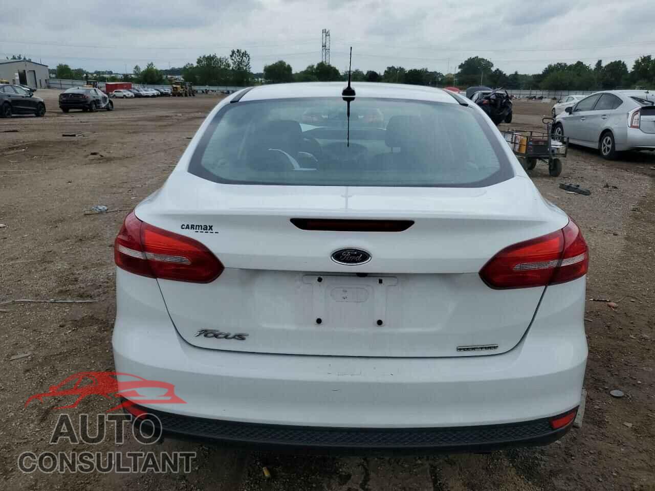 FORD FOCUS 2016 - 1FADP3E20GL211903