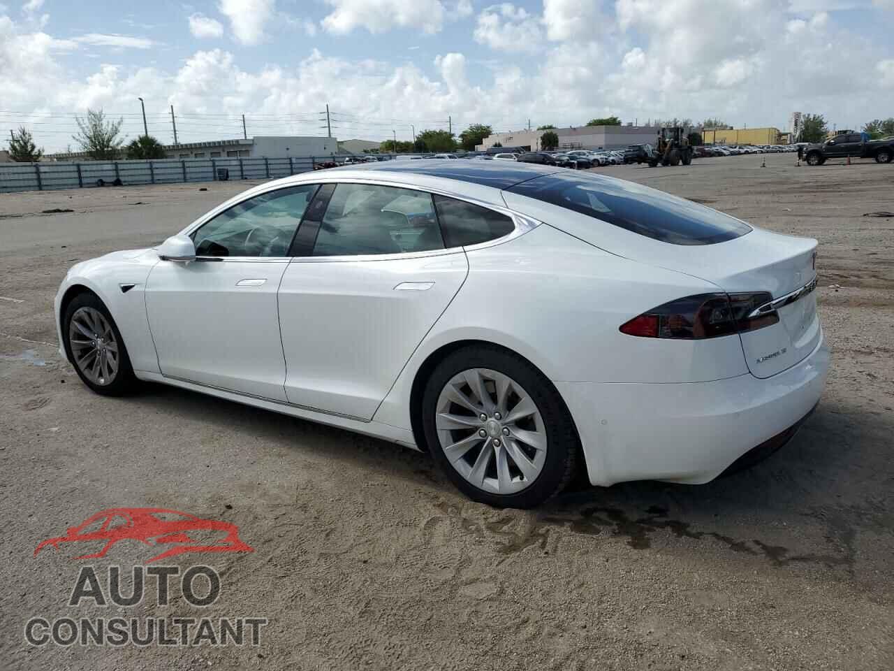 TESLA MODEL S 2018 - 5YJSA1E25JF243828