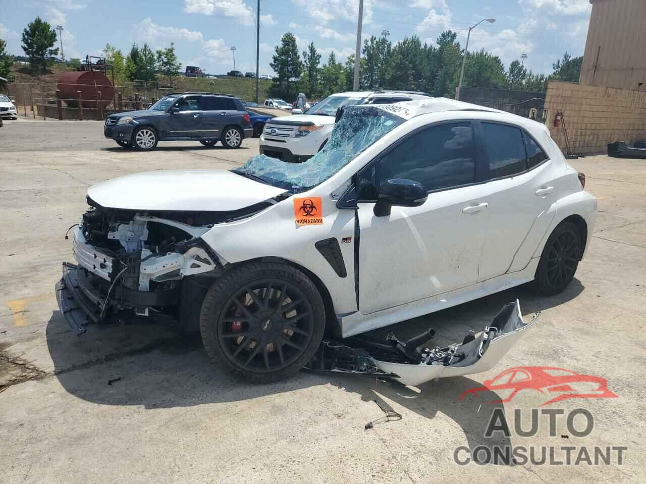 TOYOTA GR COROLLA 2024 - JTNABAAE7RA013233