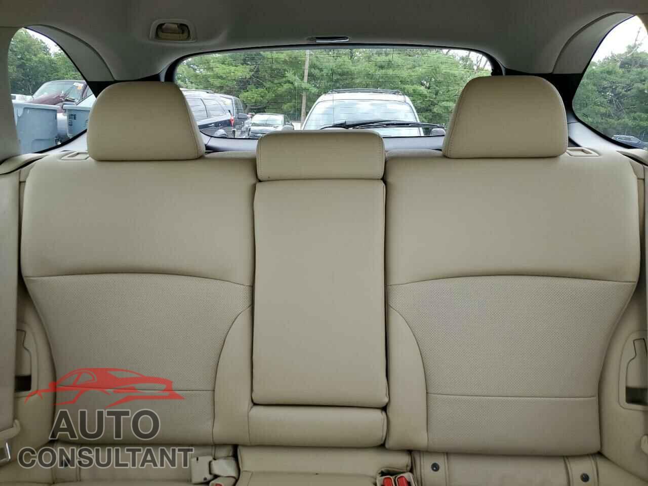 SUBARU OUTBACK 2016 - 4S4BSENC3G3243812