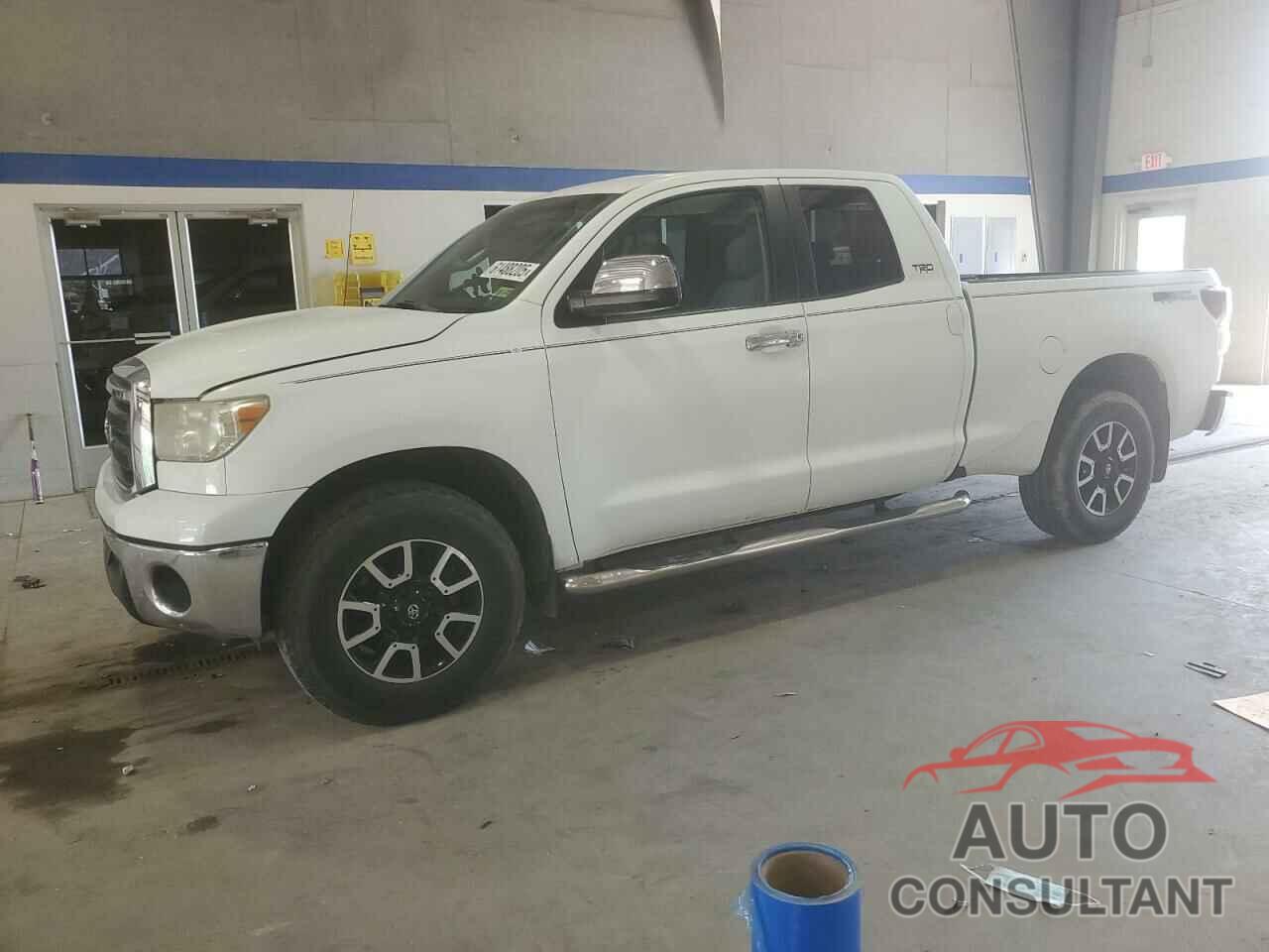TOYOTA TUNDRA 2011 - 5TFRM5F17BX030017