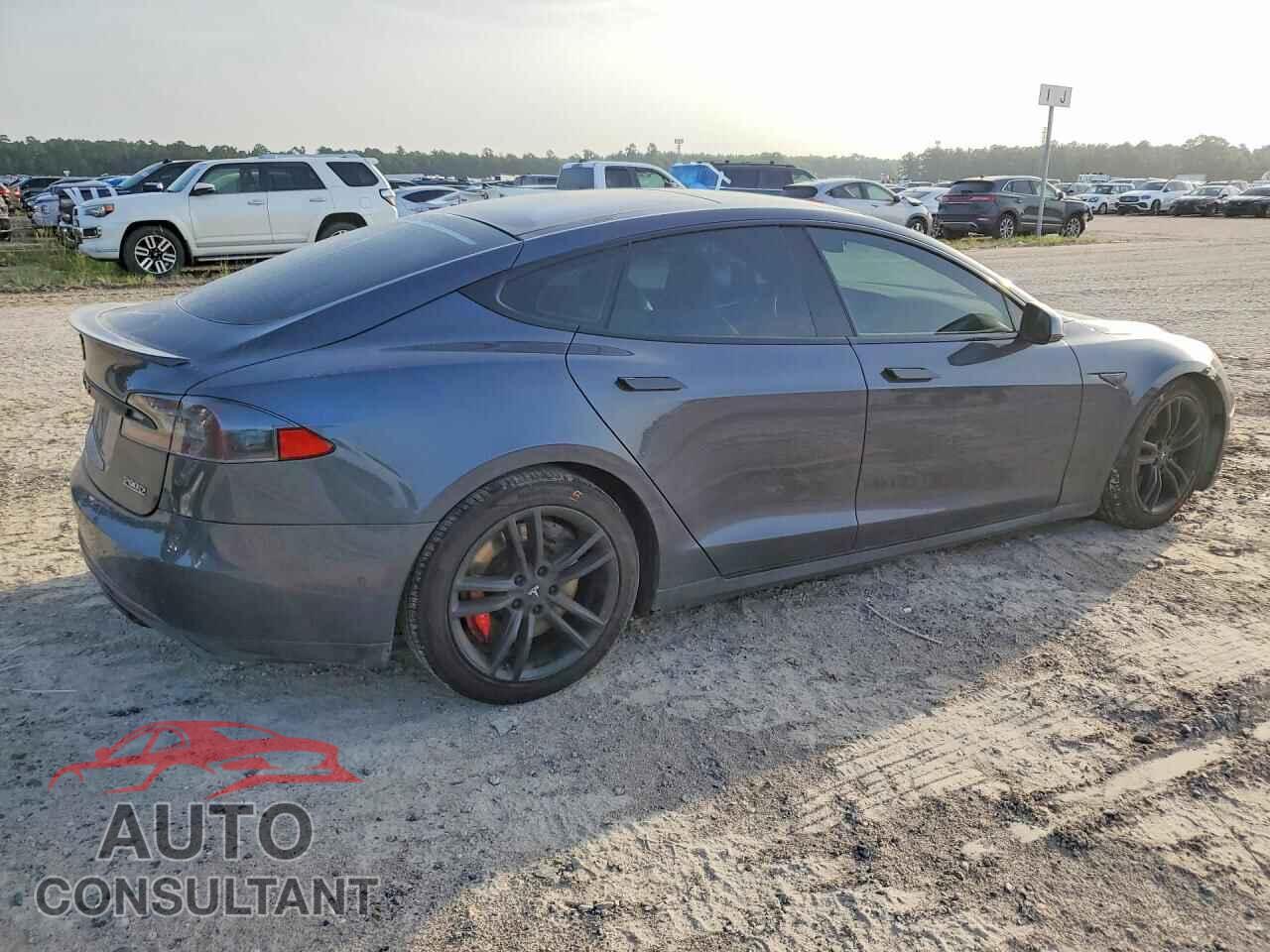 TESLA MODEL S 2016 - 5YJSA1E46GF136510