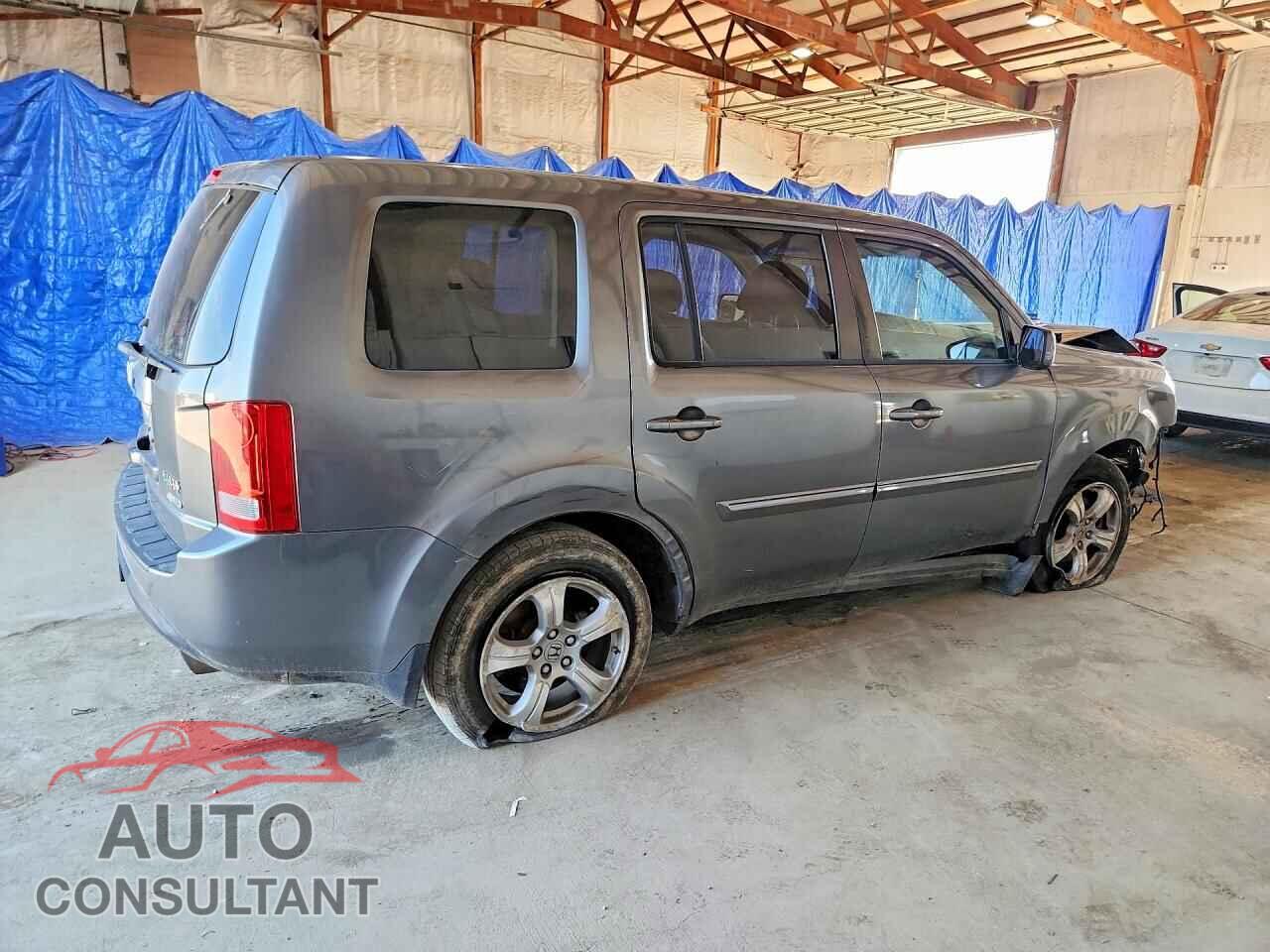 HONDA PILOT 2012 - 5FNYF4H76CB005607