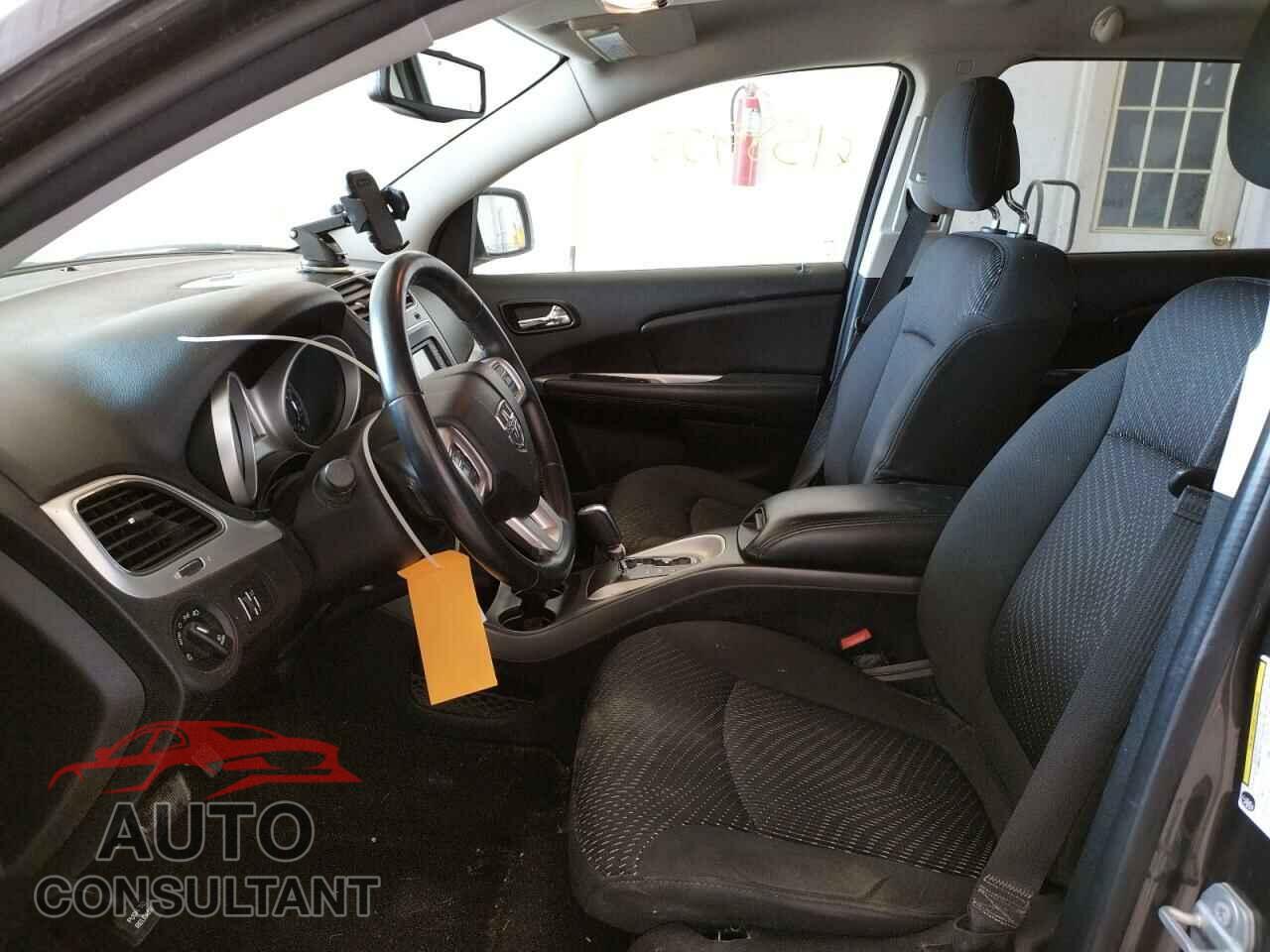 DODGE JOURNEY 2017 - 3C4PDCBG5HT576003