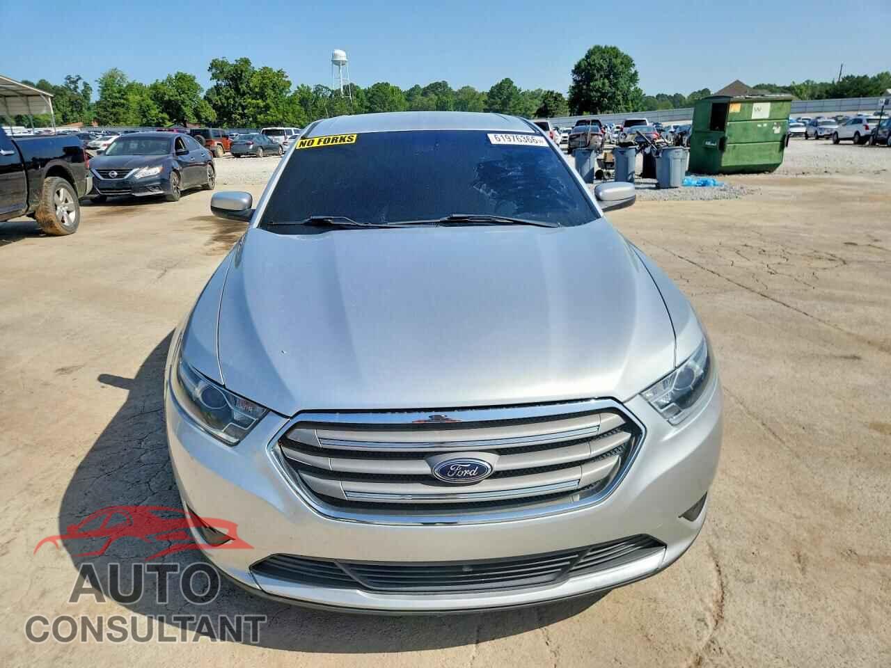 FORD TAURUS 2016 - 1FAHP2E88GG134075