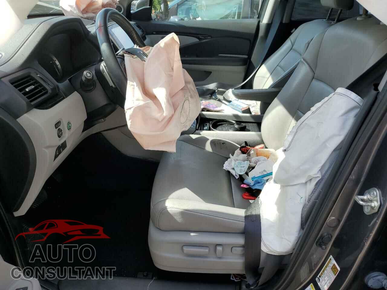 HONDA PILOT 2016 - 5FNYF6H90GB123722