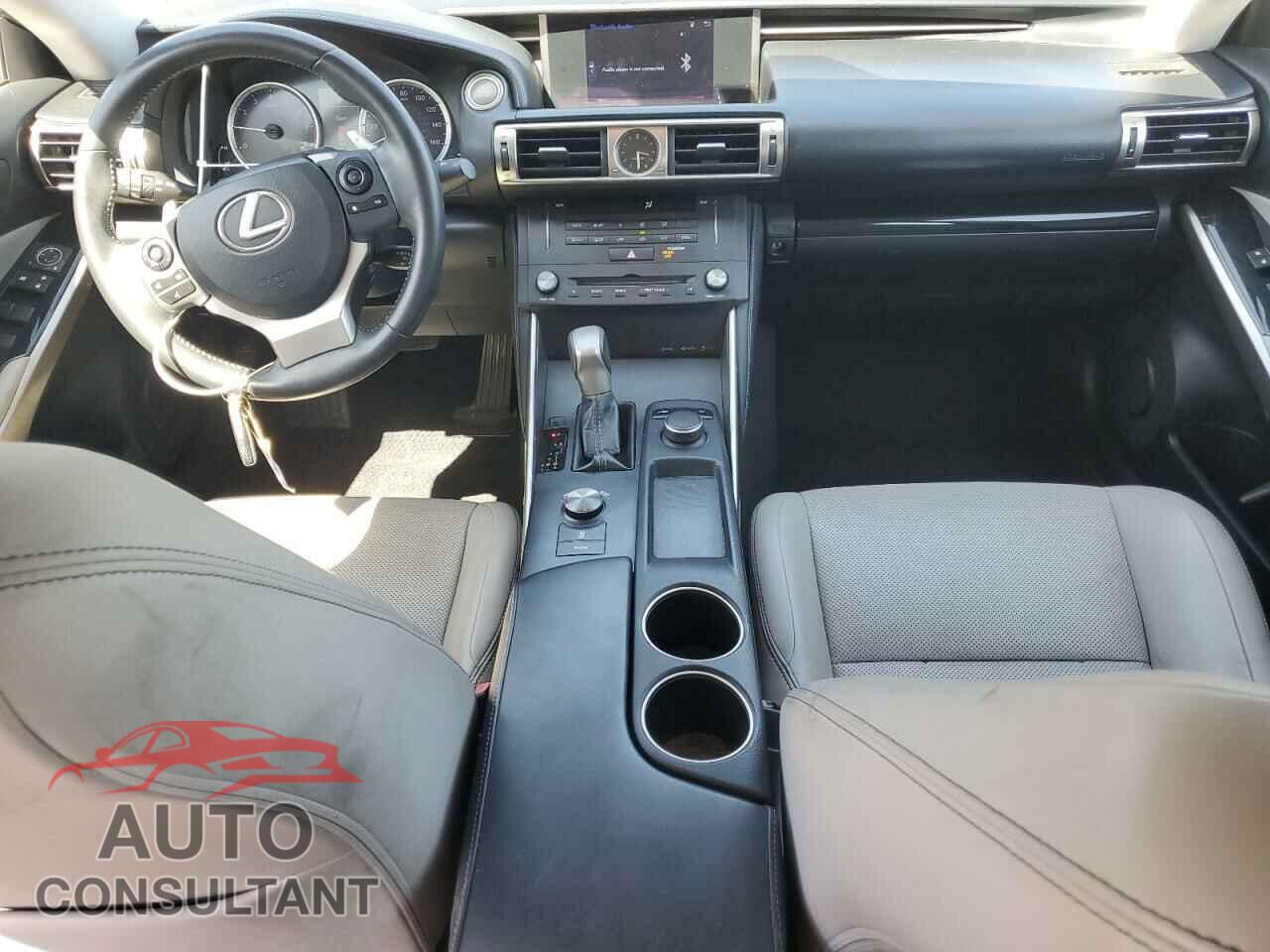 LEXUS IS 2015 - JTHBF1D23F5044819