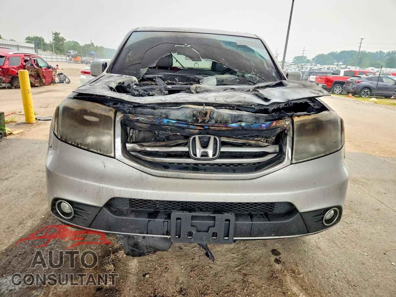 HONDA PILOT 2013 - 5FNYF4H5XDB016934