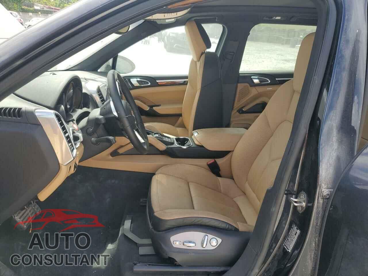 PORSCHE CAYENNE 2018 - WP1AB2A22JLA61195