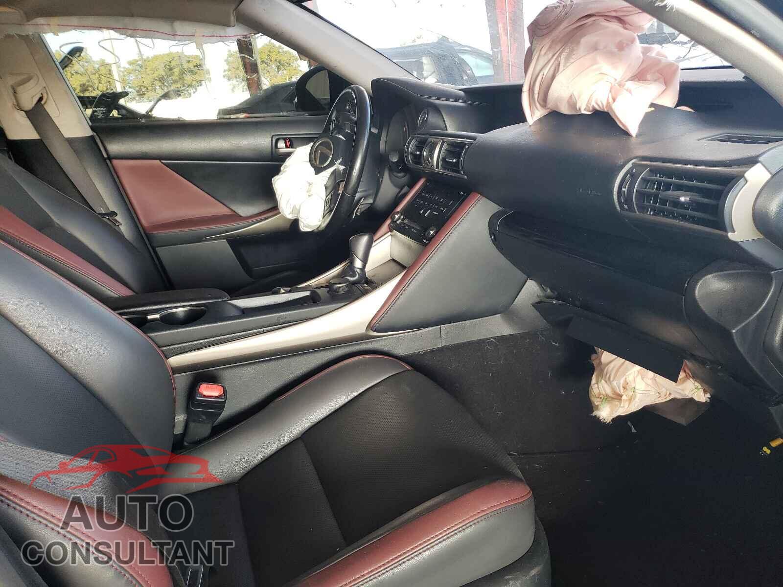 LEXUS IS 2017 - JTHBA1D2XH5060856
