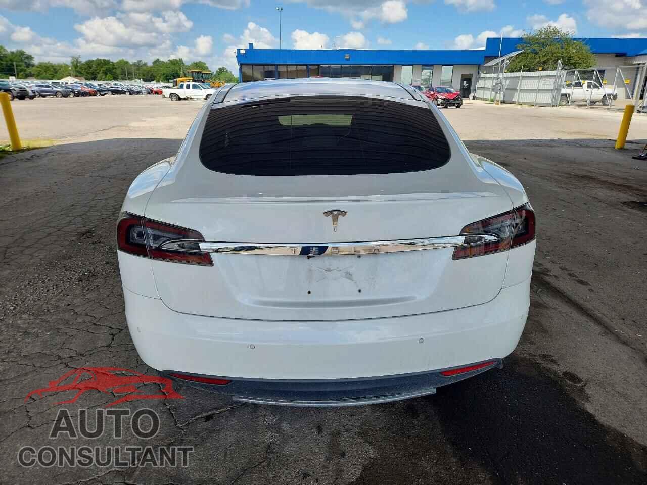 TESLA MODEL S 2016 - 5YJSA1E27GF128429