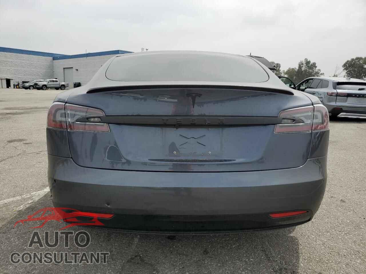 TESLA MODEL S 2017 - 5YJSA1E40HF227256
