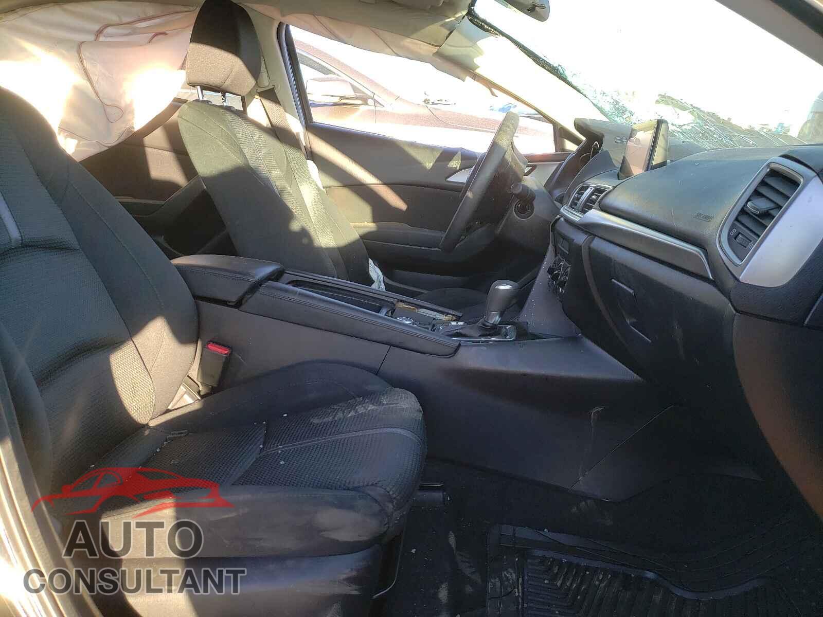 MAZDA 3 2017 - 3MZBN1U78HM125888