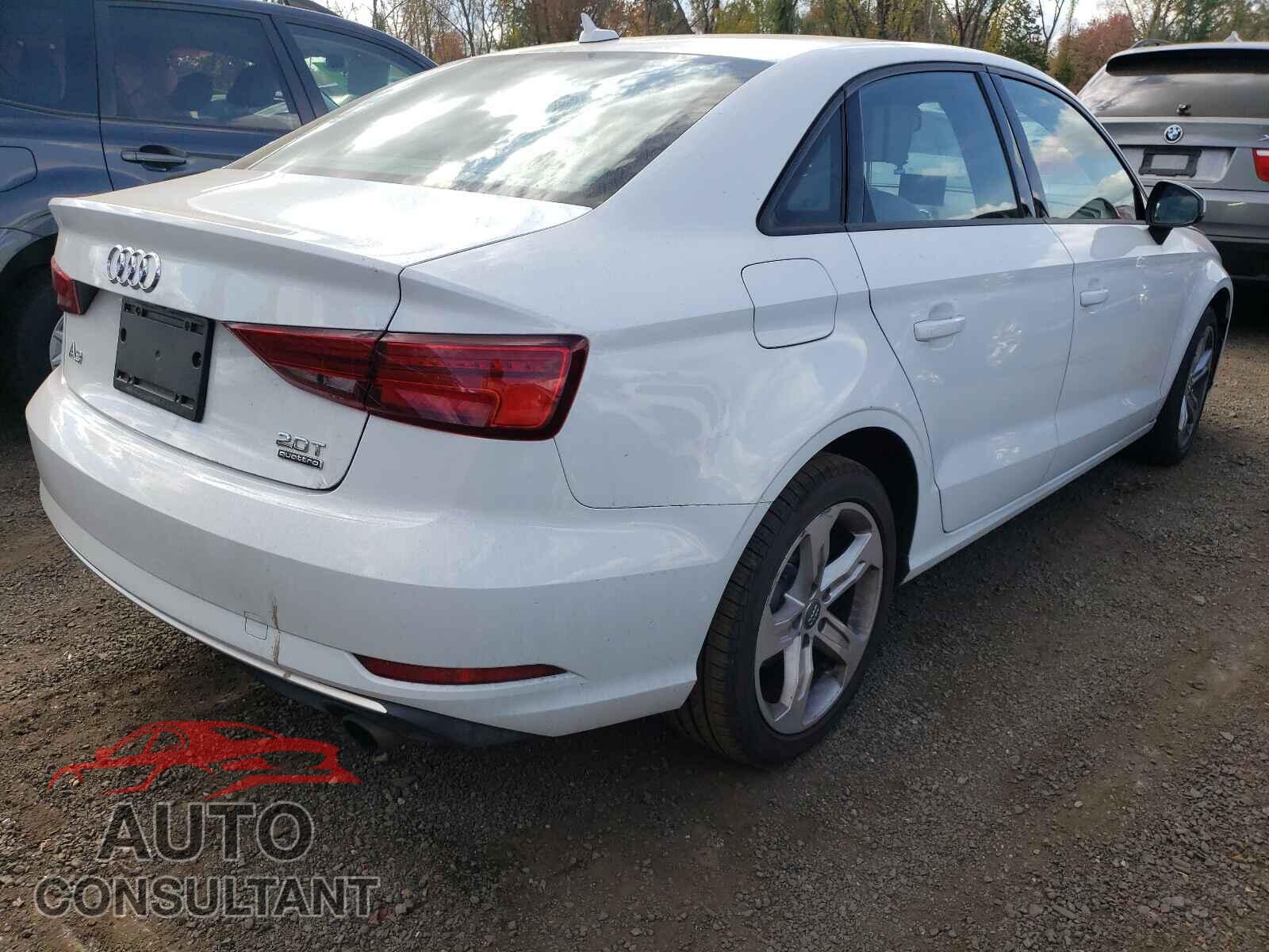 AUDI A3 2018 - WAUB8GFF8J1018325