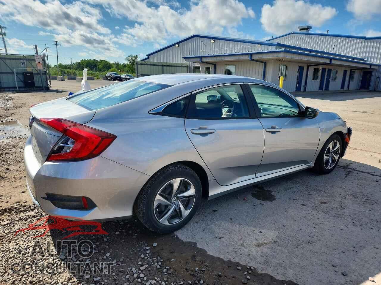 HONDA CIVIC 2019 - 2HGFC2F61KH592971