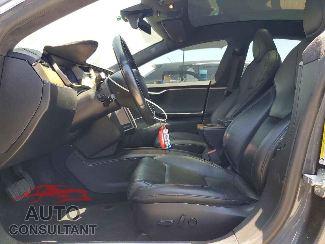 TESLA MODEL S 2020 - 5YJSA1E2XLF397034