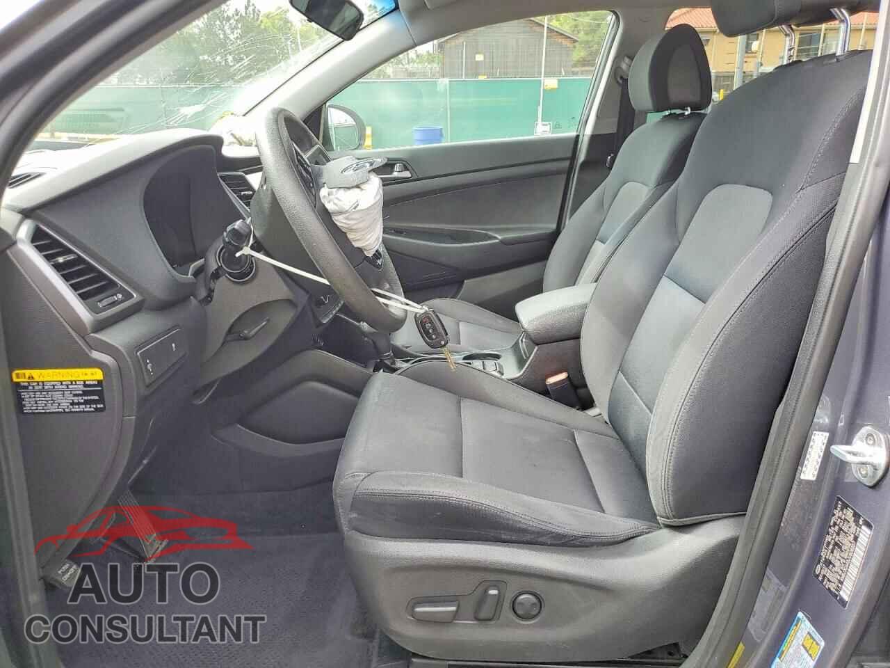HYUNDAI TUCSON 2018 - KM8J3CA45JU608357