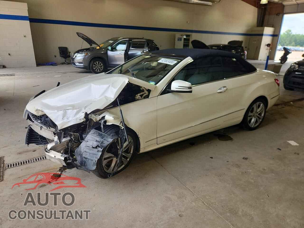 MERCEDES-BENZ E-CLASS 2011 - WDDKK5GF1BF097094