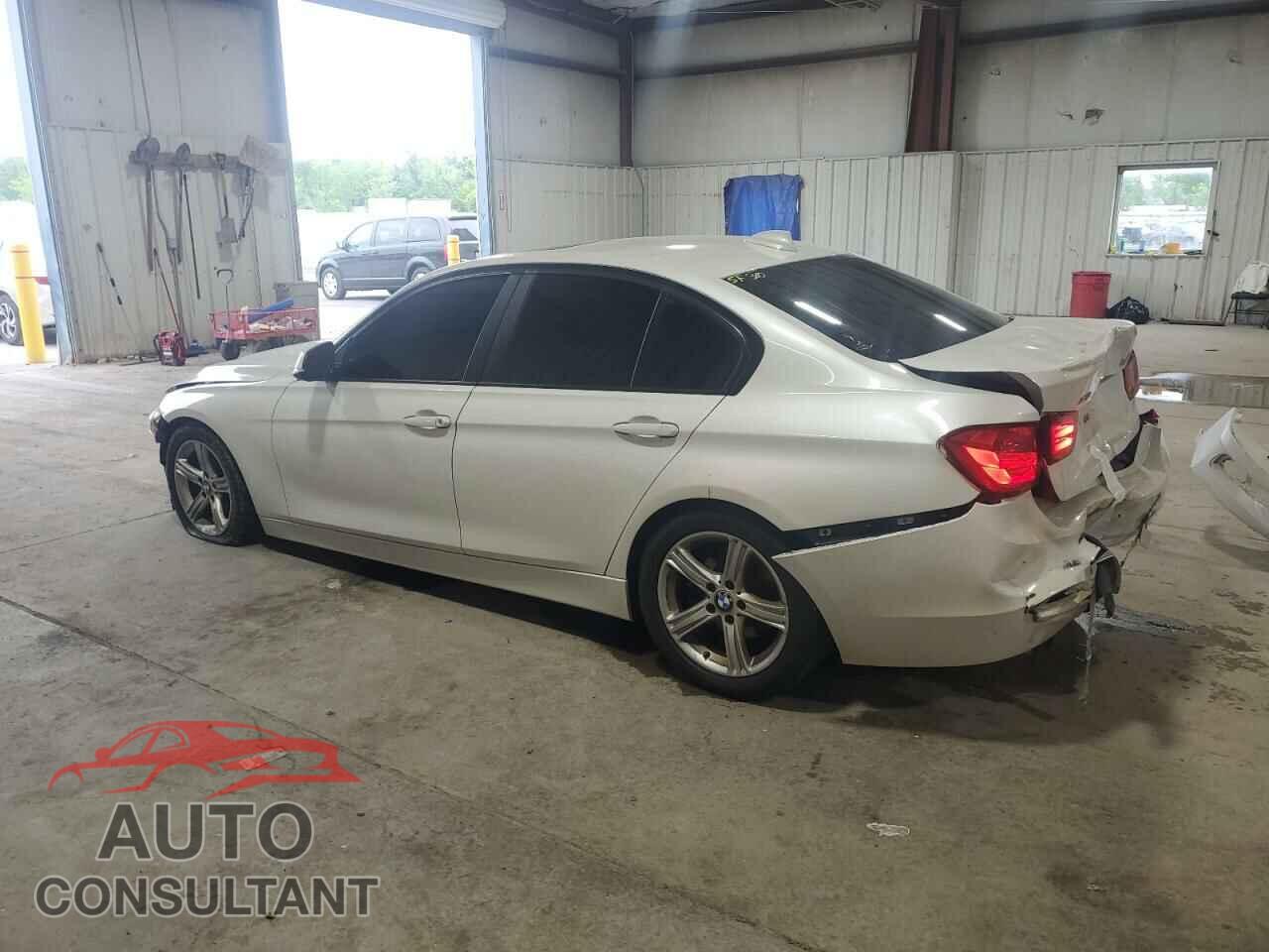 BMW 3 SERIES 2013 - WBA3B3C54DF536837
