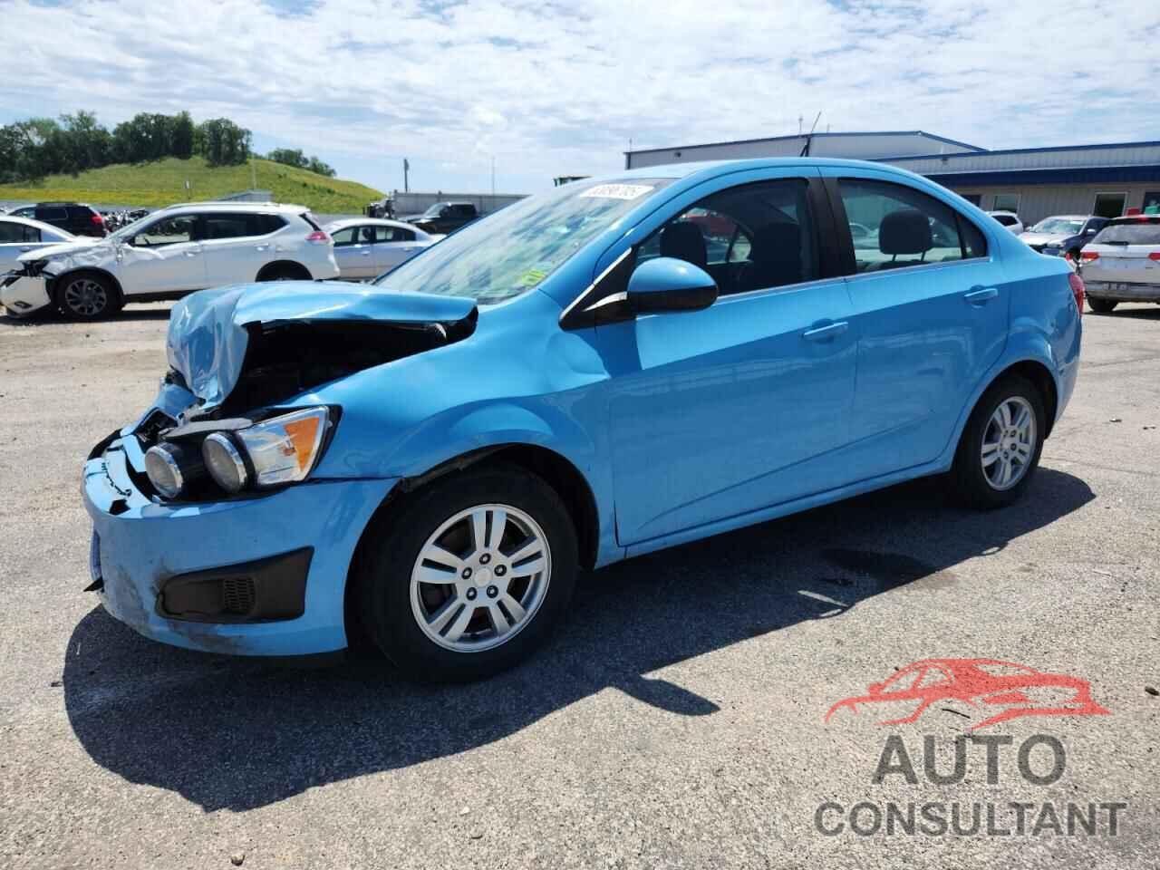 CHEVROLET SONIC 2014 - 1G1JC5SH2E4165990