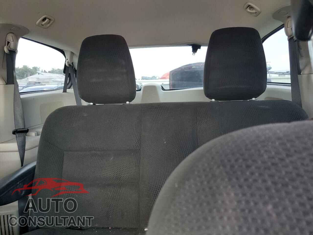 DODGE CARAVAN 2015 - 2C4RDGBG7FR690195