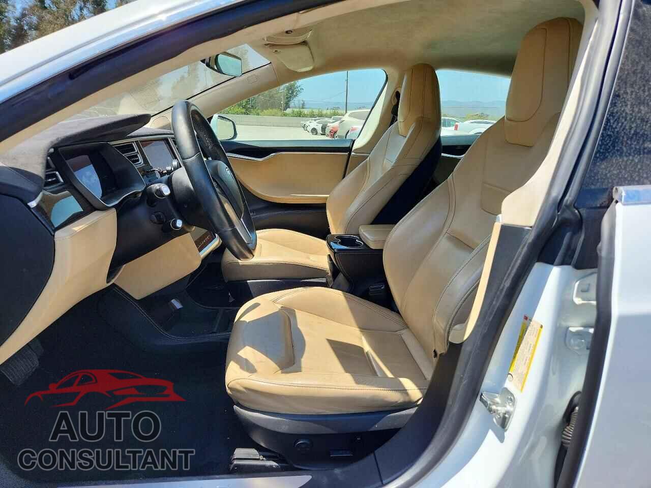 TESLA MODEL S 2015 - 5YJSA1E14FF109133