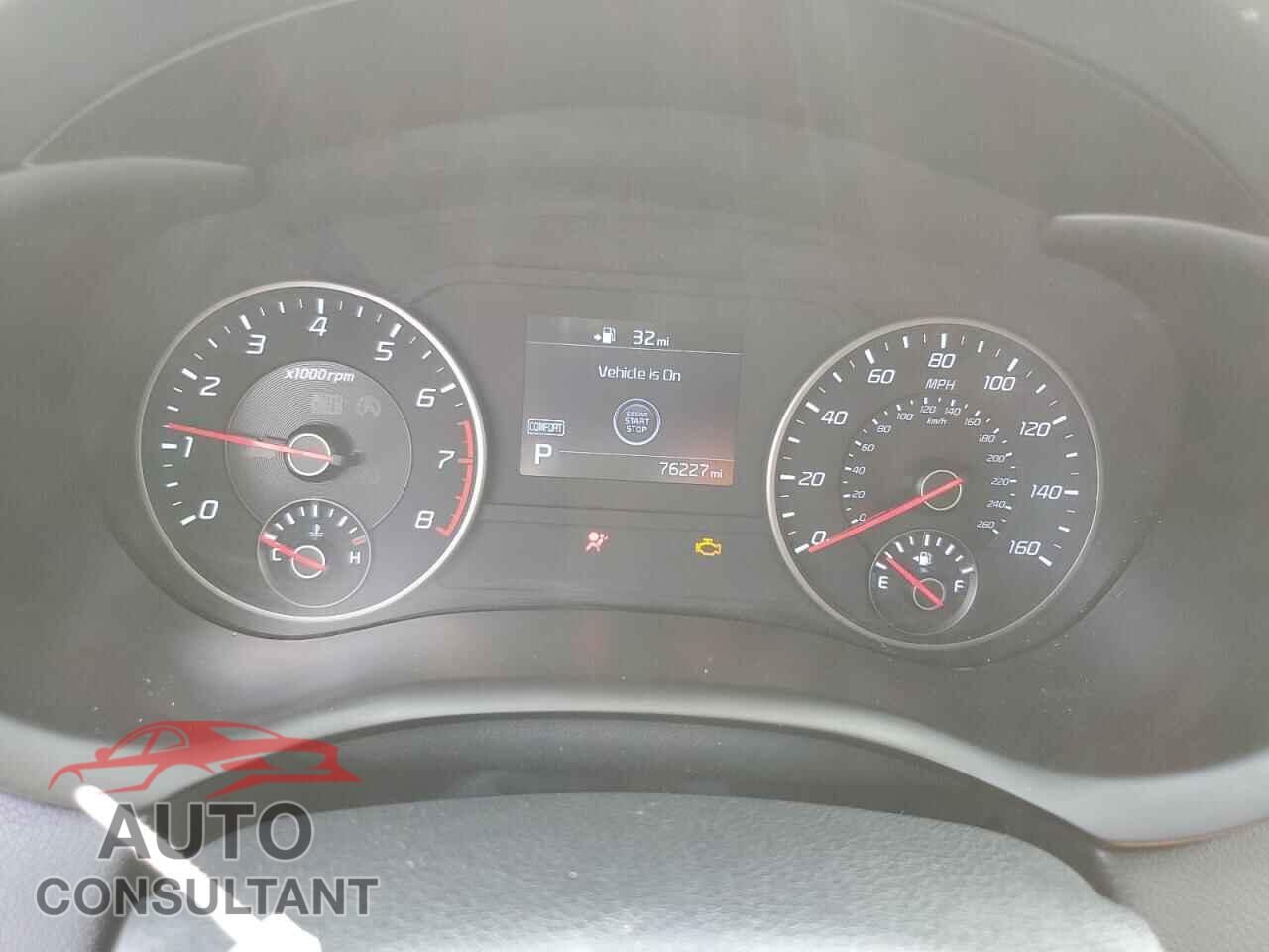 KIA STINGER 2018 - KNAE15LA3J6016015