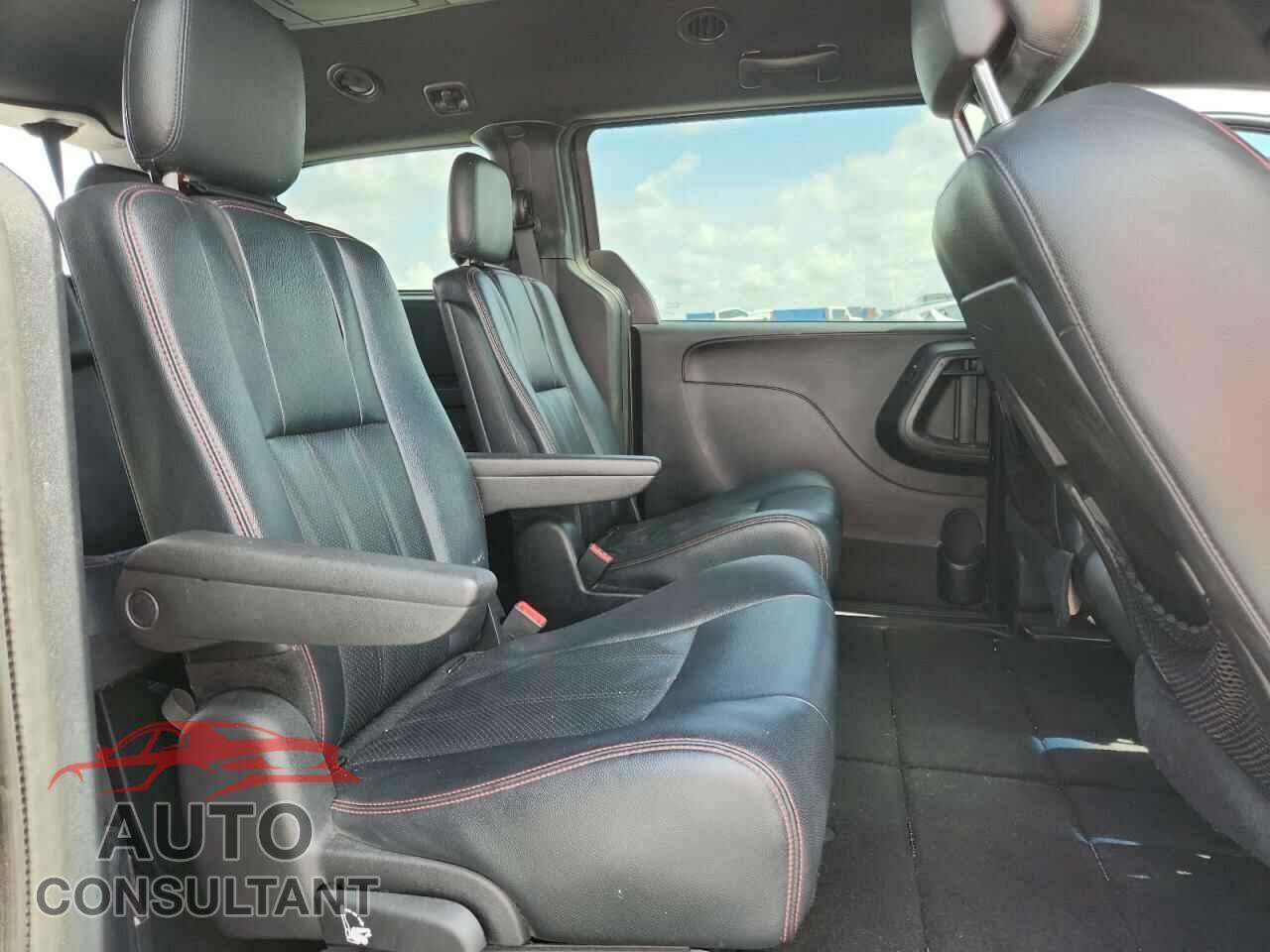 DODGE CARAVAN 2016 - 2C4RDGEG2GR313030
