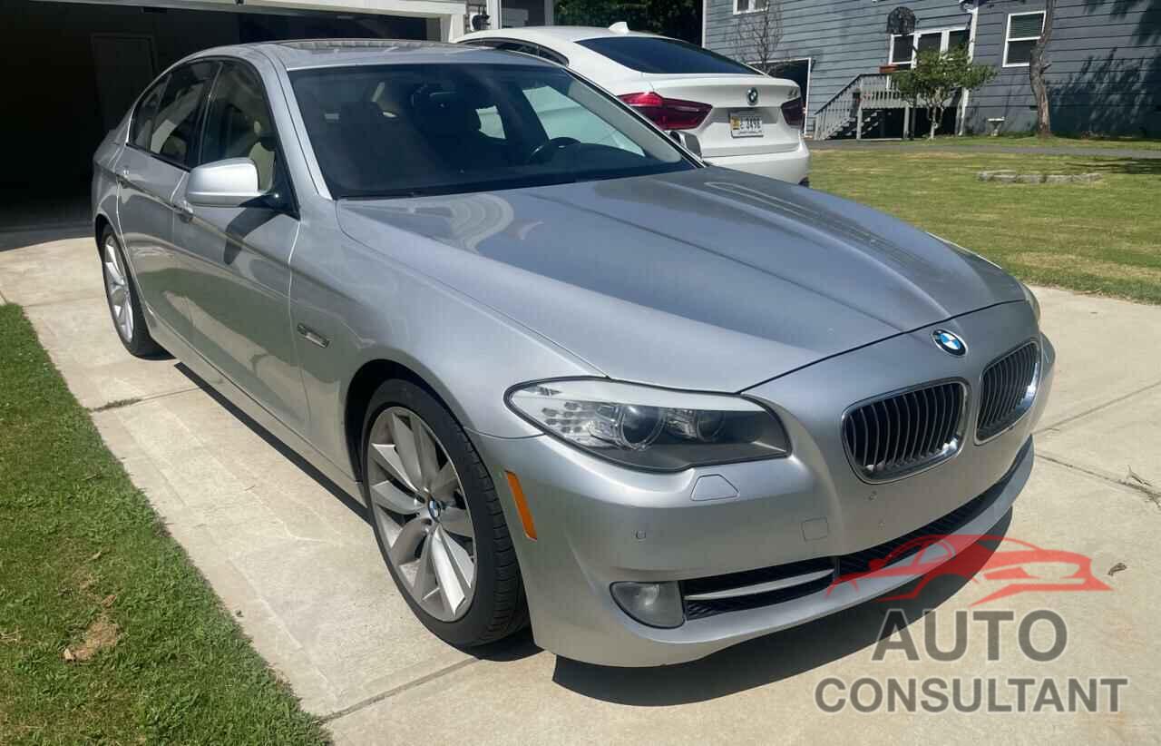 BMW 5 SERIES 2011 - WBAFR7C59BC267426
