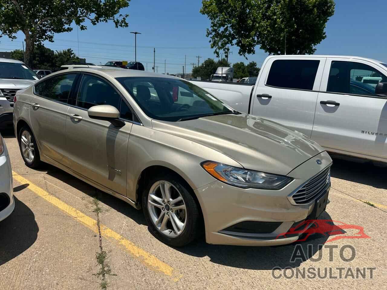 FORD FUSION 2018 - 3FA6P0LU1JR111846