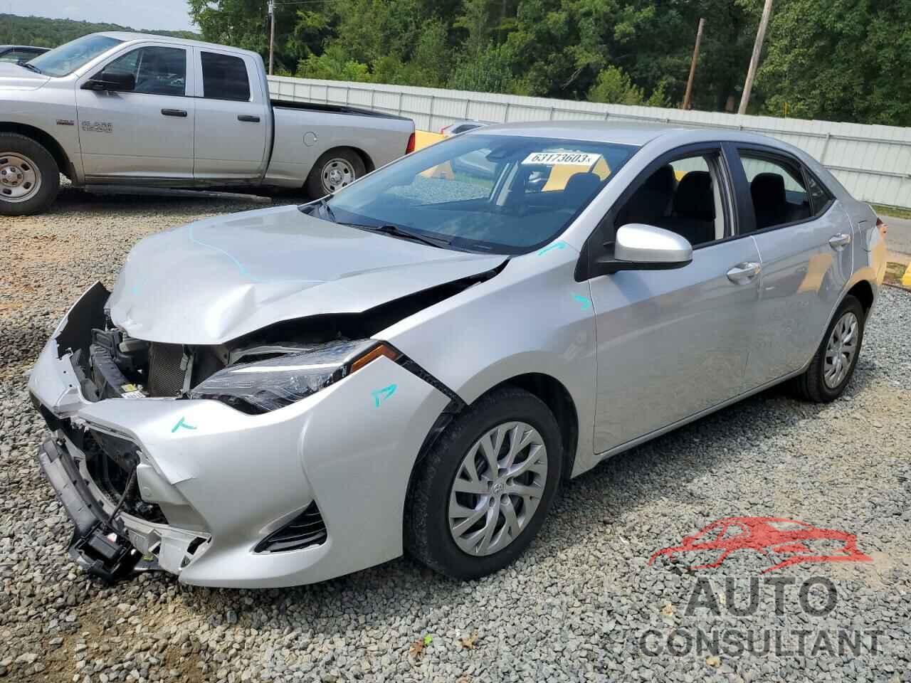 TOYOTA COROLLA 2018 - 5YFBURHE9JP846099
