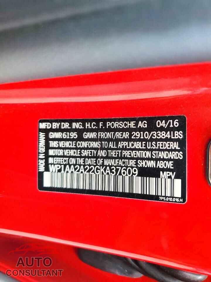 PORSCHE CAYENNE 2016 - WP1AA2A22GKA37609
