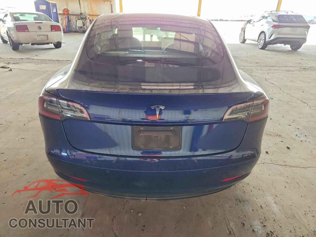TESLA MODEL 3 2018 - 5YJ3E1EA1JF049961