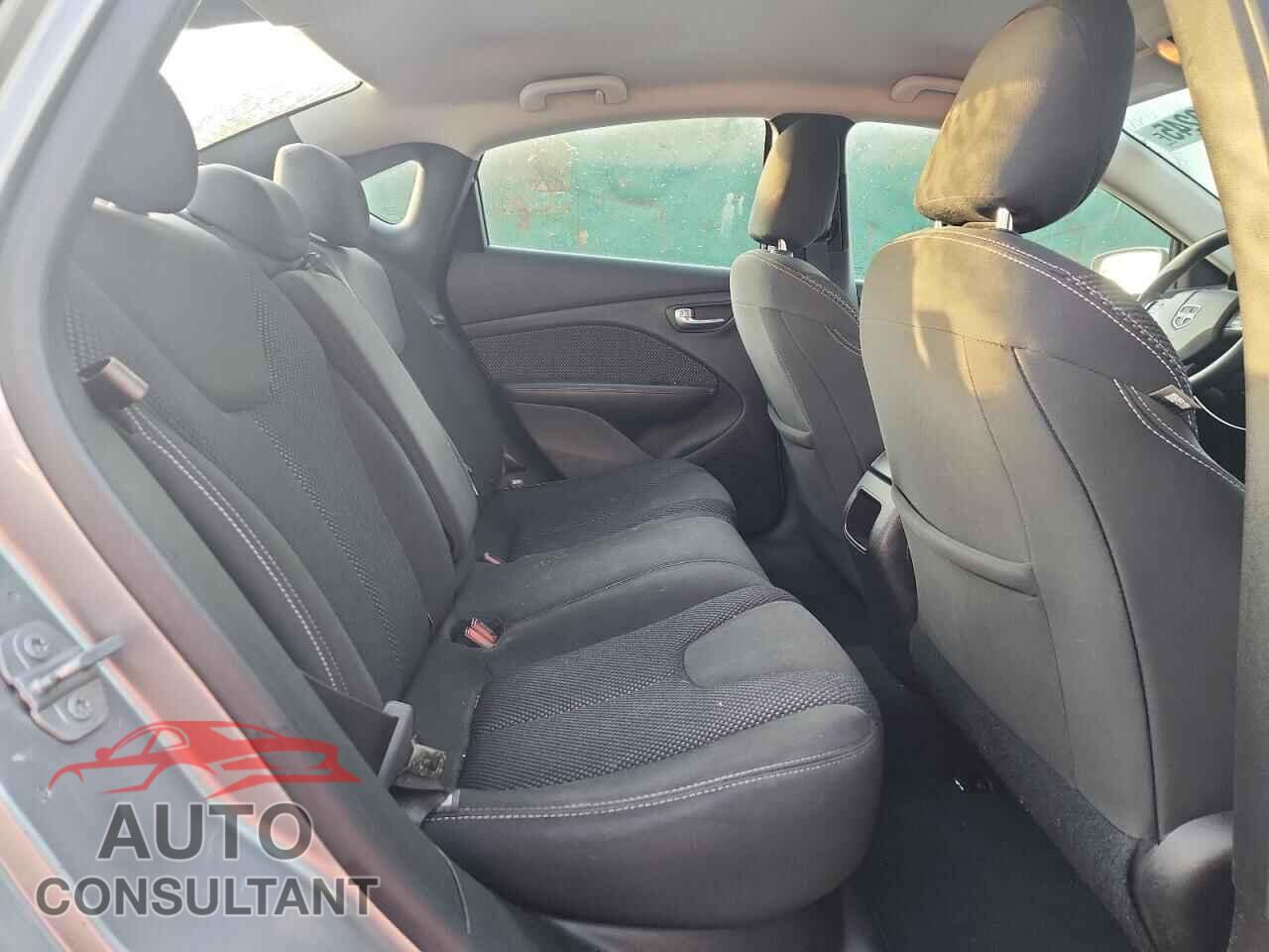 DODGE DART 2015 - 1C3CDFBB6FD337703