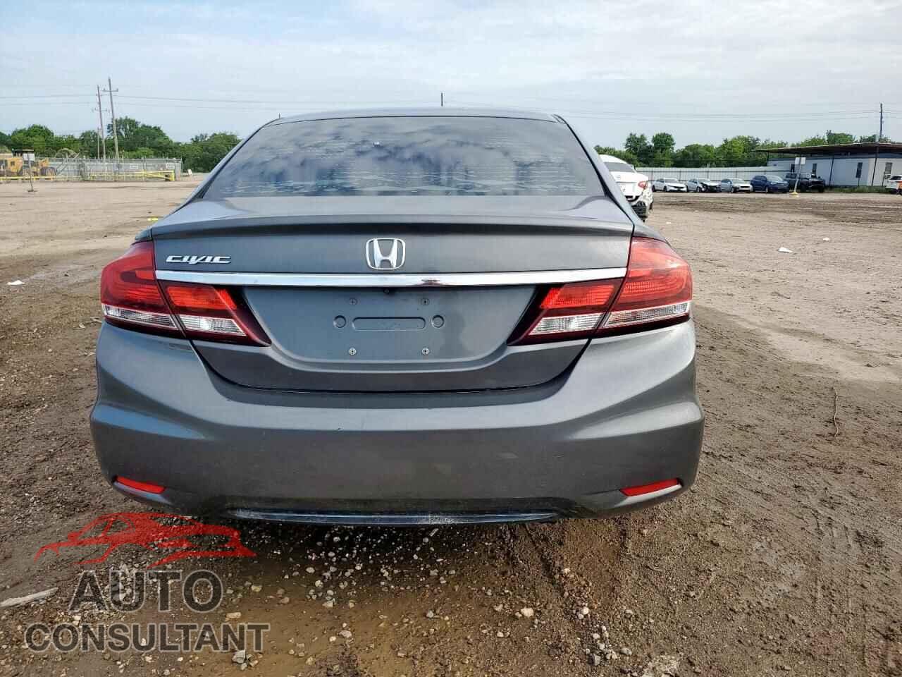 HONDA CIVIC 2013 - 2HGFB2F51DH509102
