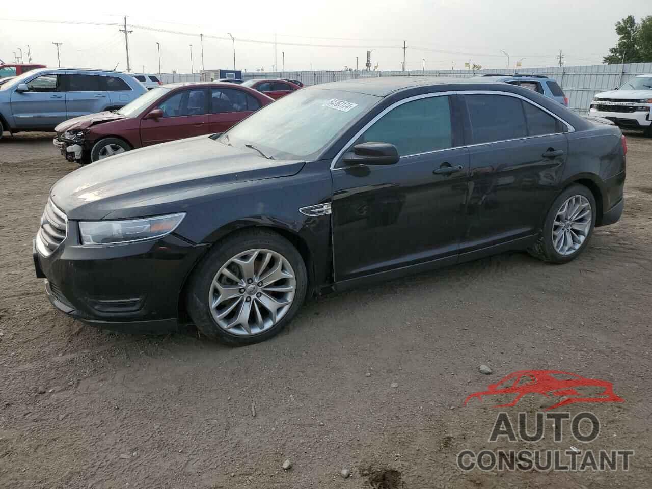 FORD TAURUS 2018 - 1FAHP2E85JG112123