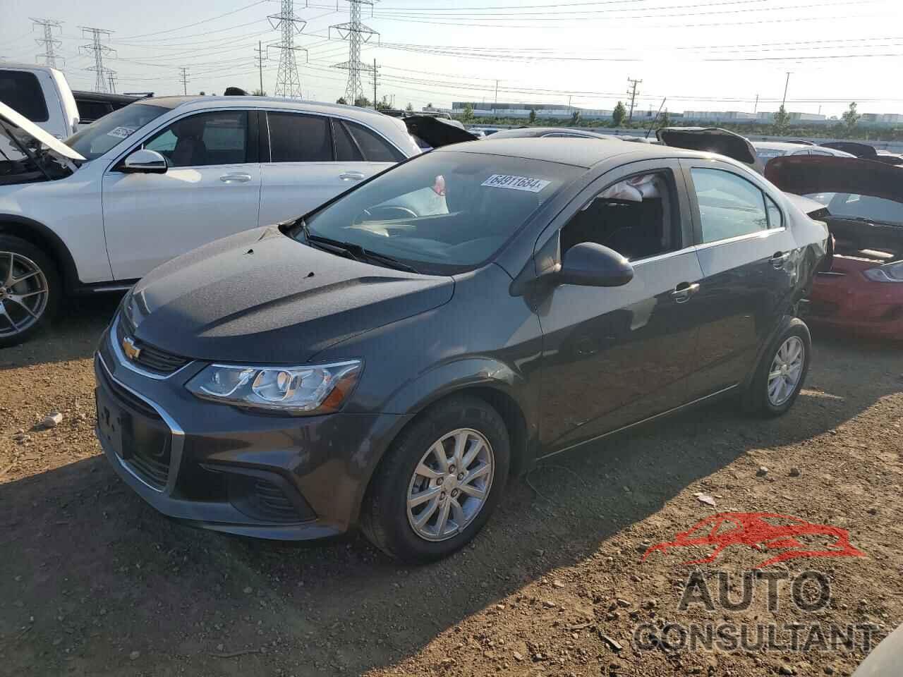 CHEVROLET SONIC 2018 - 1G1JD5SH6J4101815