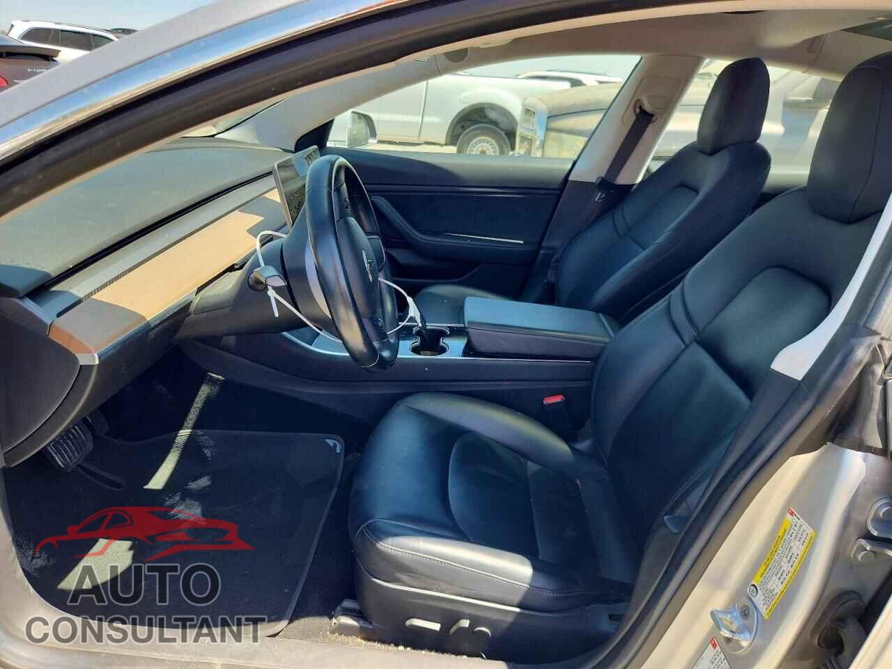 TESLA MODEL 3 2017 - 5YJ3E1EA0HF001829