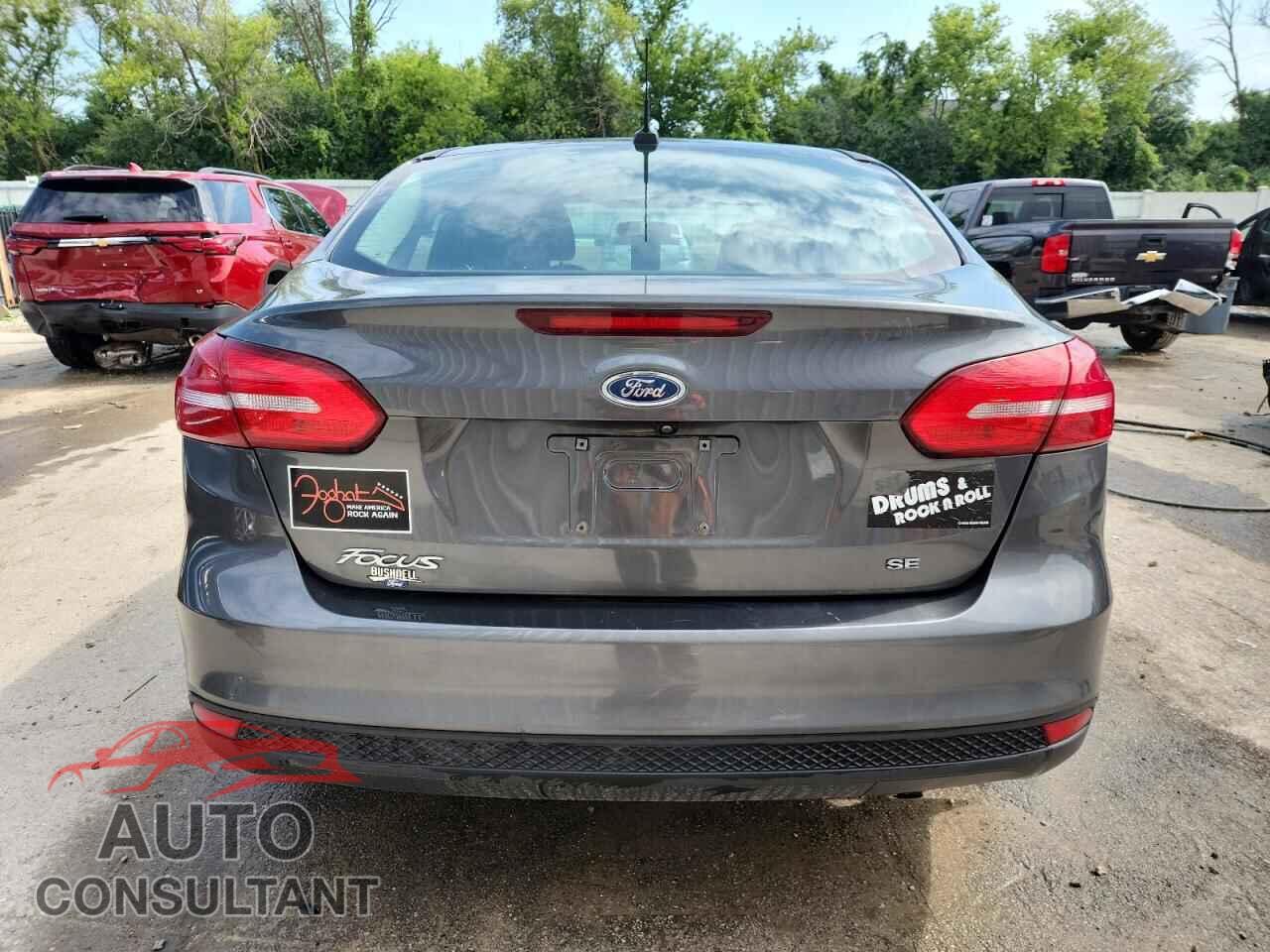 FORD FOCUS 2017 - 1FADP3F21HL228595